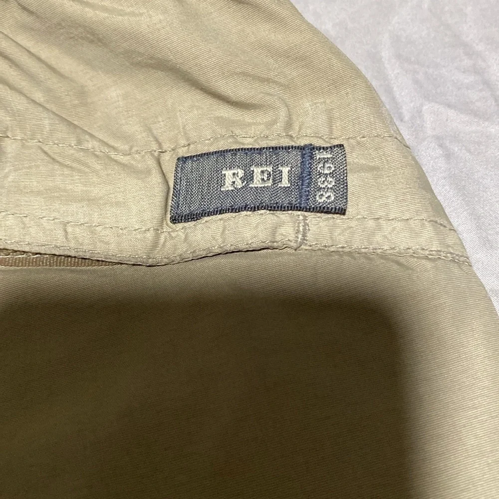 REI men’s pants size medium